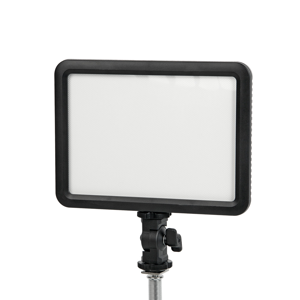 картинка Осветитель светодиодный Godox LEDP120C накамерный от магазина Ultra-mart