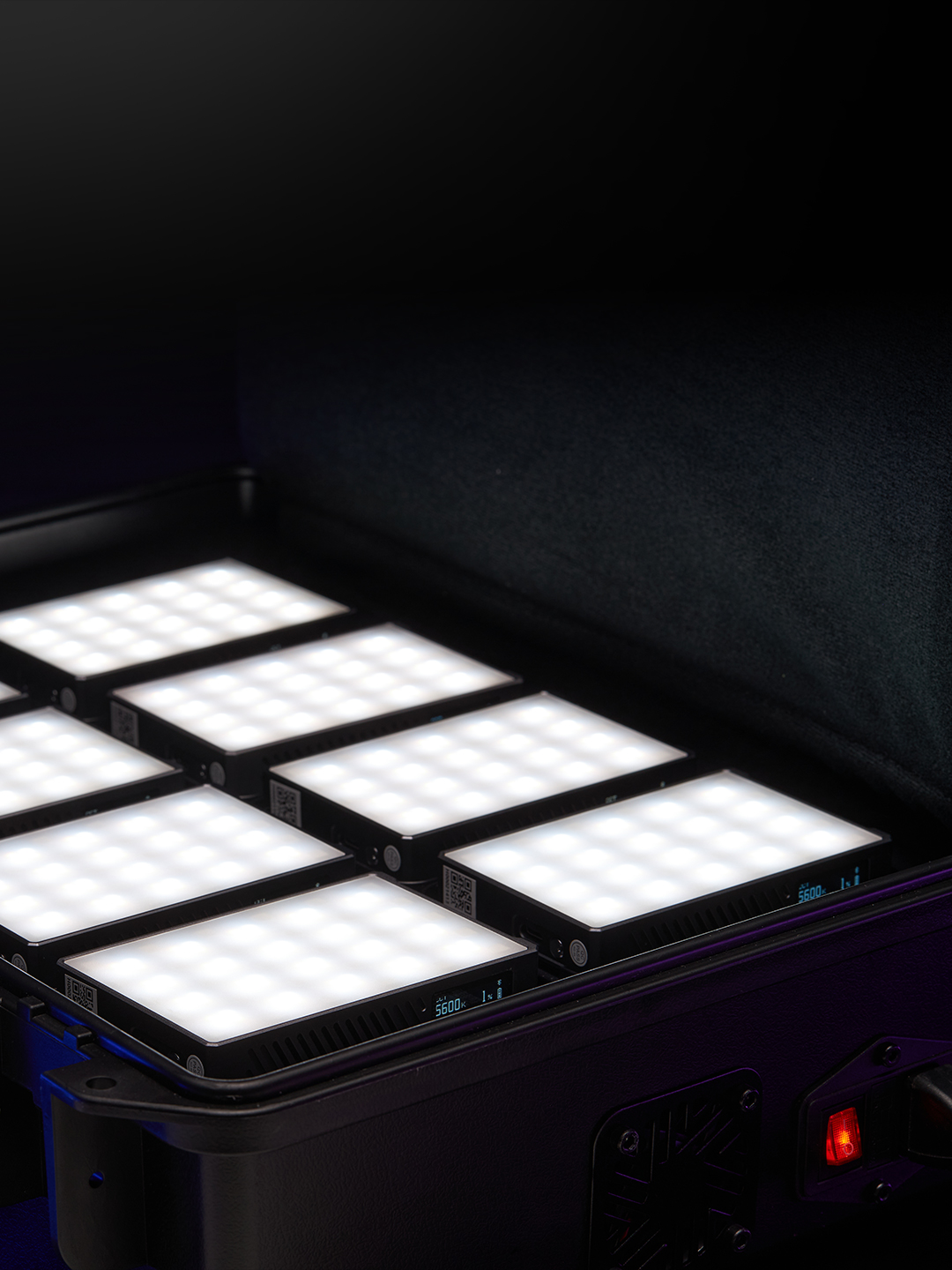 картинка Зарядный кейс Godox C5R-C8 от магазина Ultra-mart