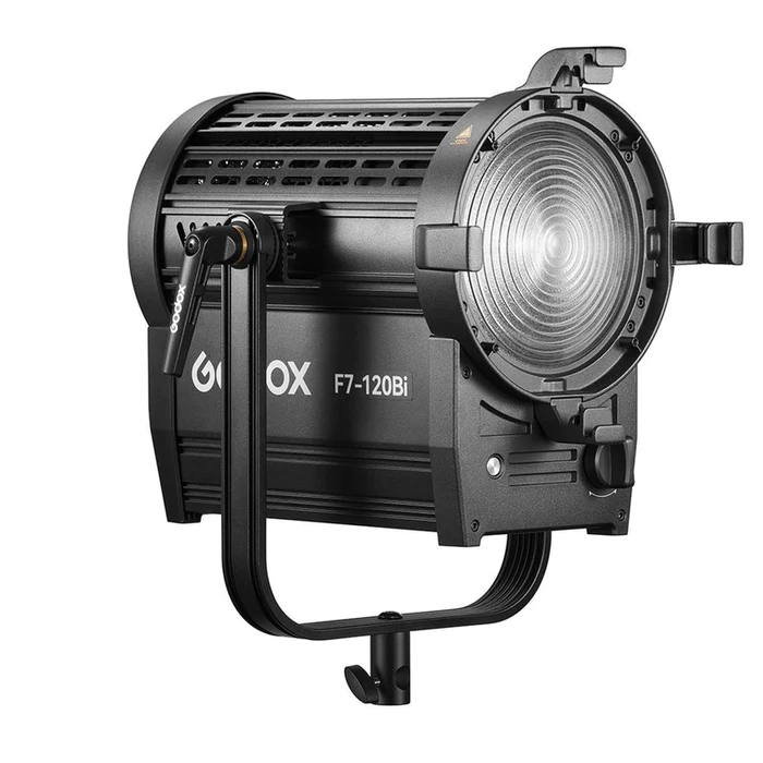 картинка Осветитель светодиодный Godox F7-120D K2 с линзой Френеля от магазина Ultra-mart