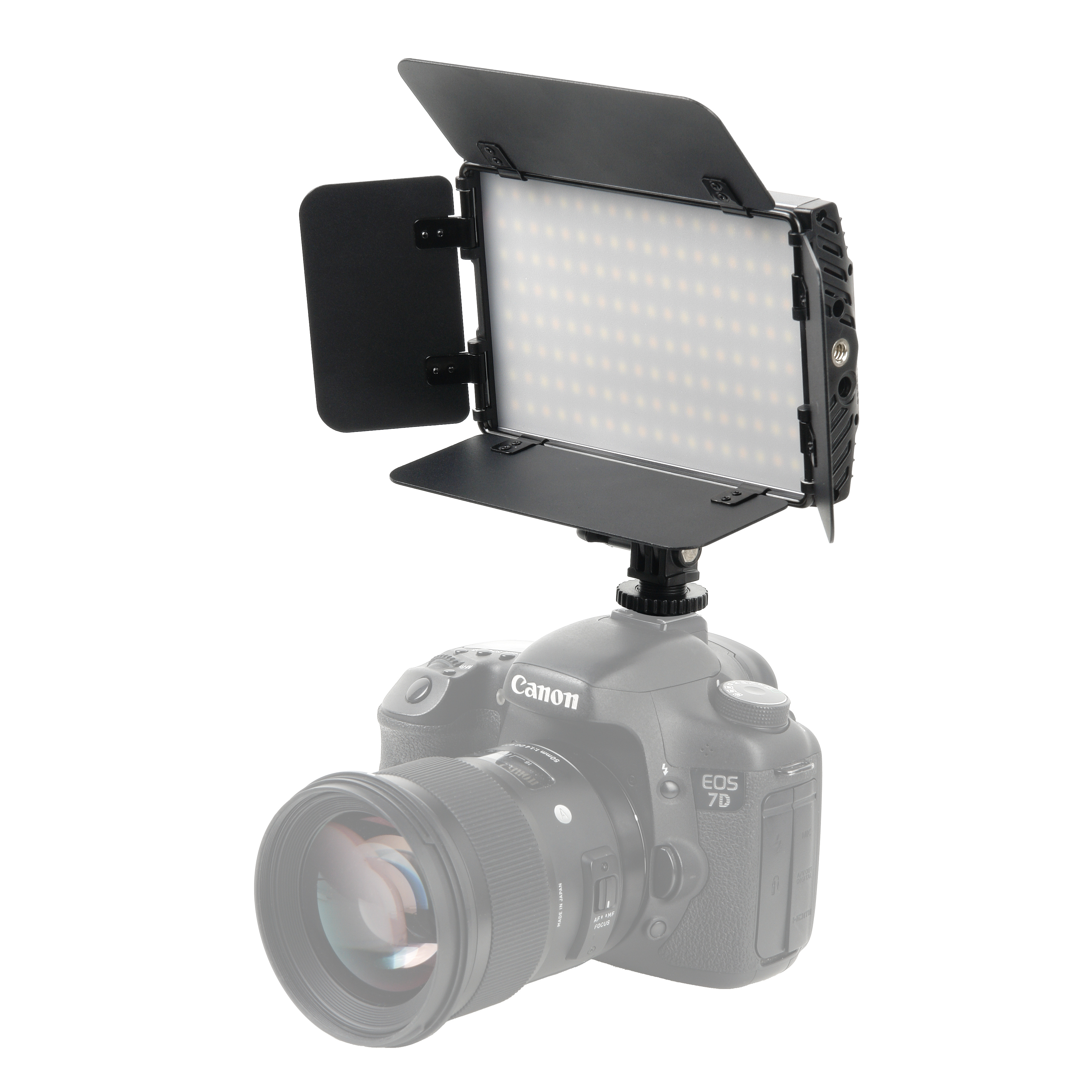 картинка Осветитель светодиодный Falcon Eyes LedPRO-M 15 Bi-color накамерный от магазина Ultra-mart