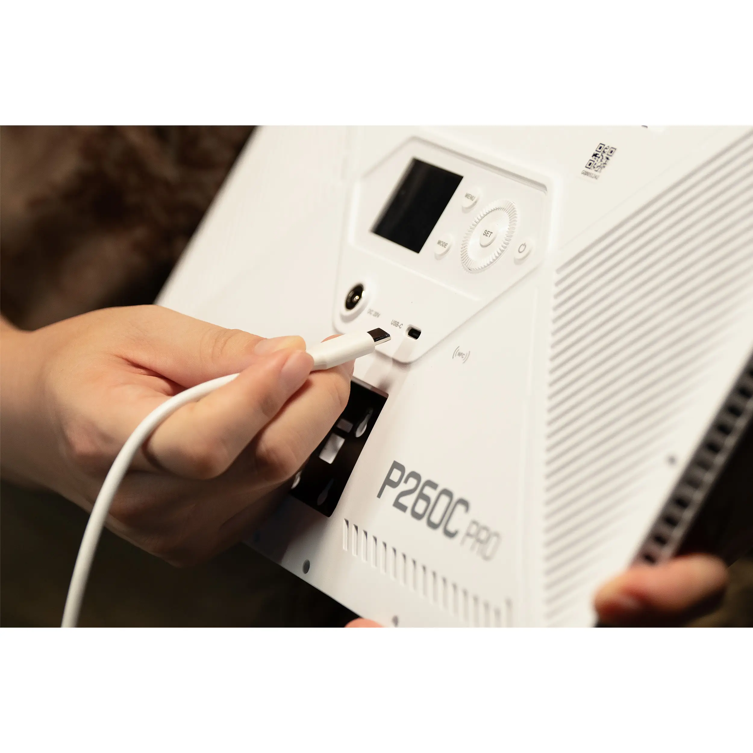 картинка Осветитель светодиодный Godox P260C Pro от магазина Ultra-mart