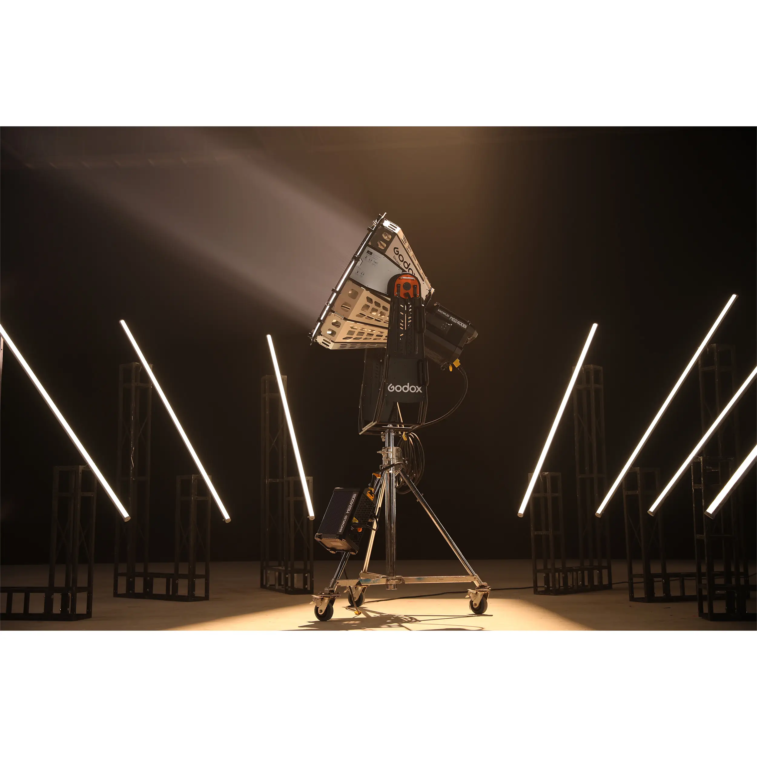 картинка Рефлектор параллельного луча Godox Knowled BeamLight Max90 с байонетом G-Mount от магазина Ultra-mart