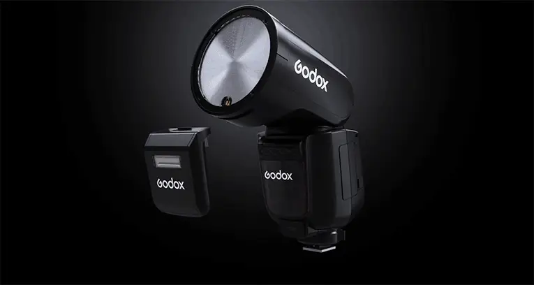 картинка Вспышка накамерная с круглой головкой Godox V1Pro C для Canon, арт.31643 от магазина Ultra-mart