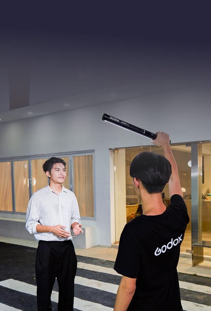 картинка Осветитель светодиодный Godox LC500 mini, 2500 - 8500К, арт.31259 от магазина Ultra-mart