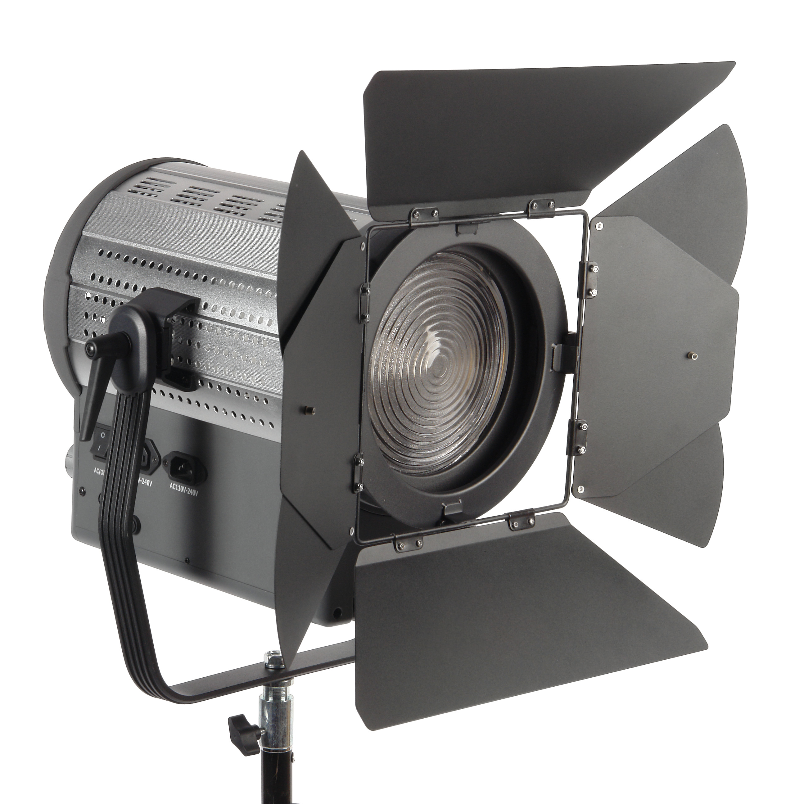    GreenBean Fresnel 500 LED X3 DMX   Ultra-mart