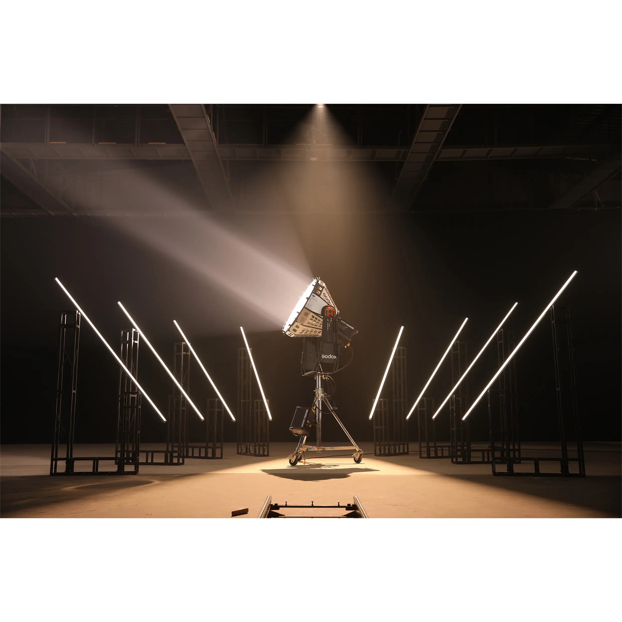 картинка Рефлектор параллельного луча Godox Knowled BeamLight Max90 с байонетом G-Mount от магазина Ultra-mart